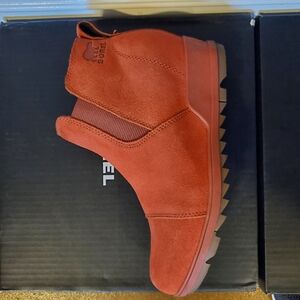 Sorel Red Suede Ankle Boots